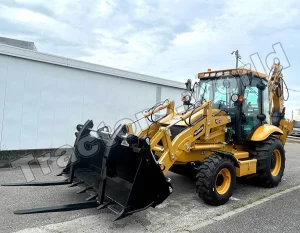 Massive 420 Backhoe Loader In Antigua and Barbuda