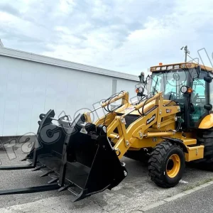 Massive 420 Backhoe Loader In Antigua and Barbuda