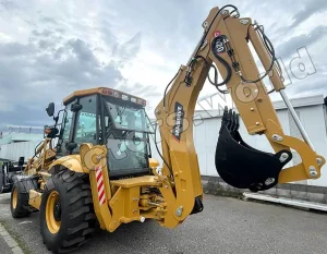 Massive 420 Backhoe Loader In Antigua and Barbuda