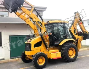 Massive 420 Backhoe loader In Antigua and Barbuda